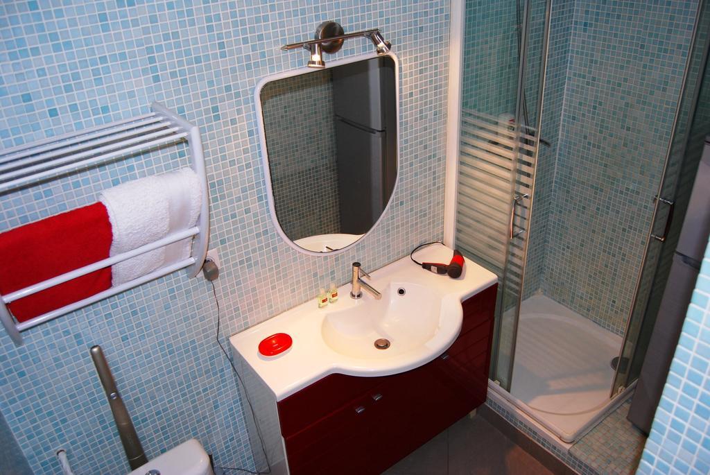 Pied A Terre En Ville Marseille Room photo